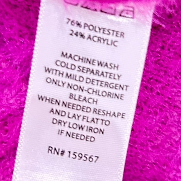 Willow & Wind fushsia pink cropped eyelash long sleeved sweater ribbed sz medium - Picture 9 of 10